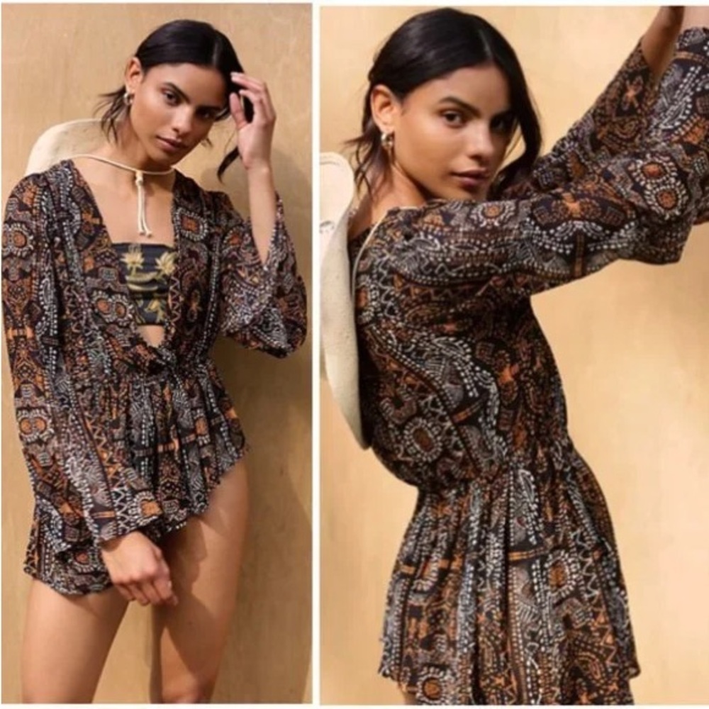 Free People Lele Printed Blouse Size Medium. 🧡🤍🖤 only worn once - Picture 3 of 9